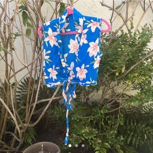 🔷🔹Blue floral tie crop tank 🔹🔷